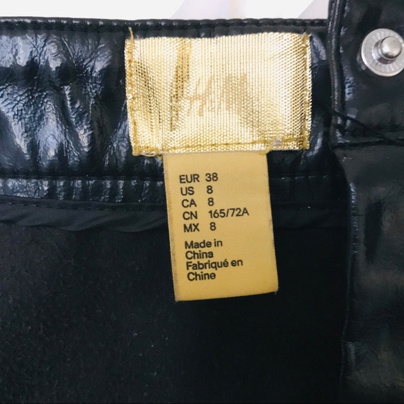H&M Shiny Vinyl Zipper Skirt - Picture 9 of 10